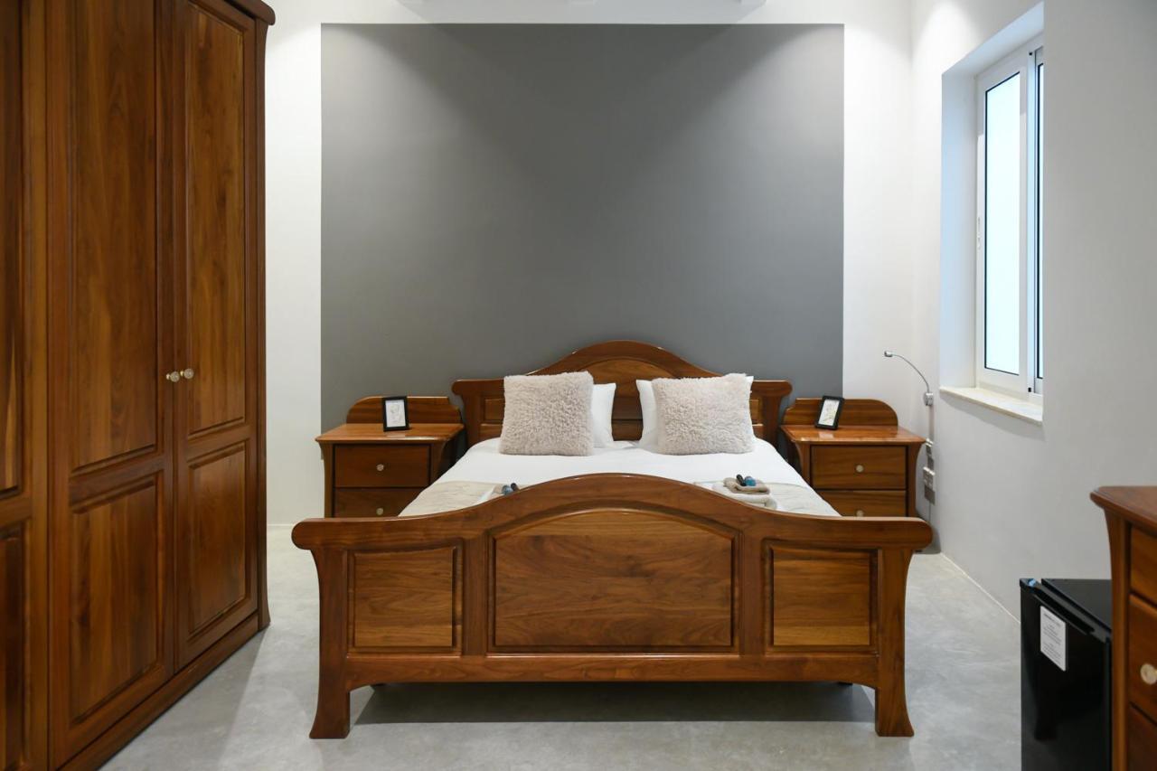 Privilege Suite Pietà Exteriér fotografie